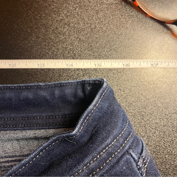 Levi’s 529 Fit Jeans - Picture 4 of 7